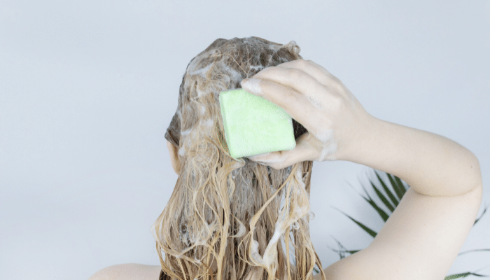 cheveux shampoing solide